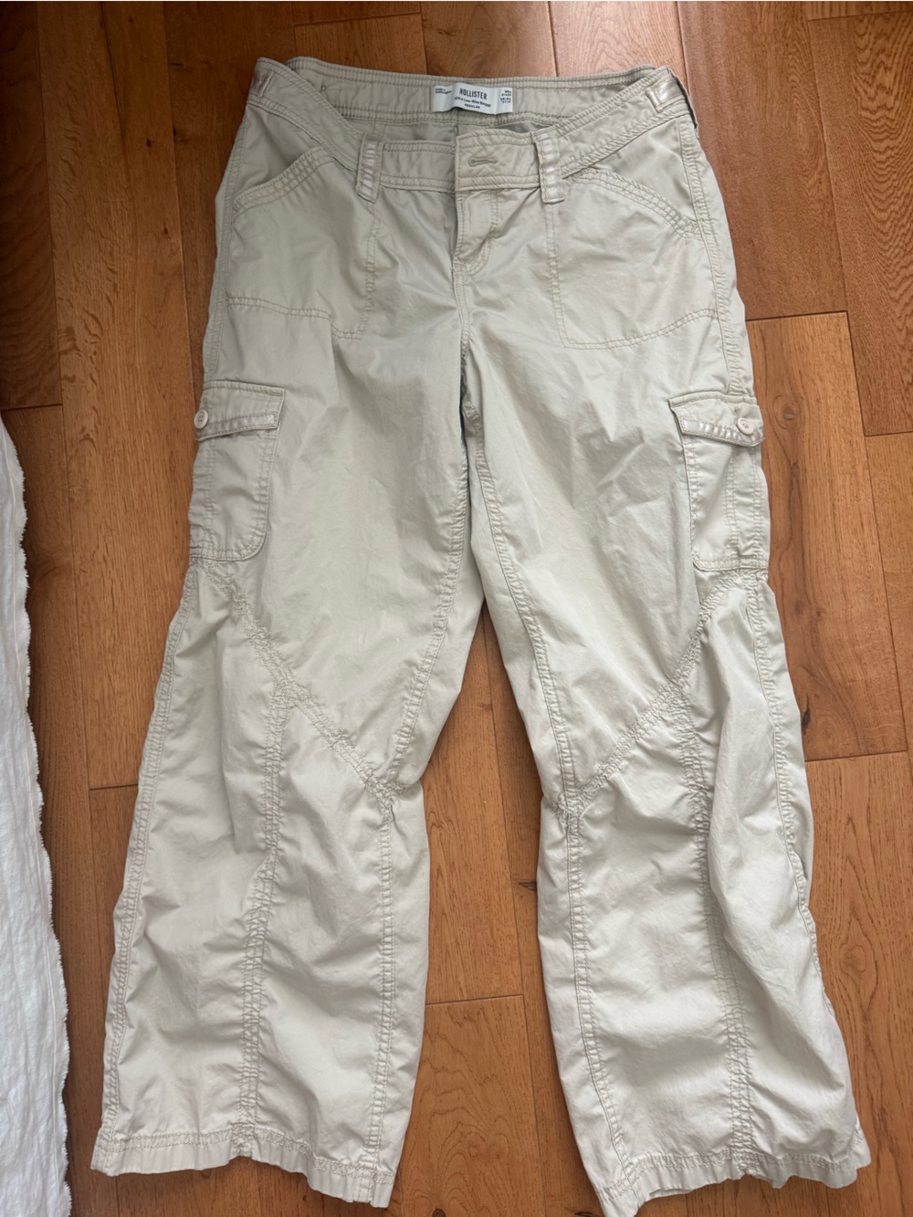 Hollister Ultra Low Rise Baggy Khakis
